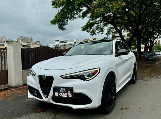 2021 Alfa Romeo Stelvio